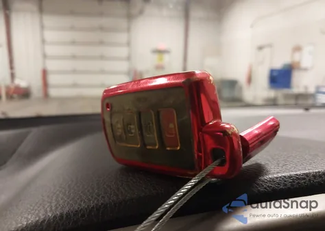 2016 Toyota Rav4 Limited z USA, uszkodzony, nr VIN 2T3DFREV1GW486199